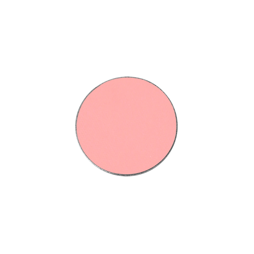 viaGlamour image of a extreme-eyeshadow